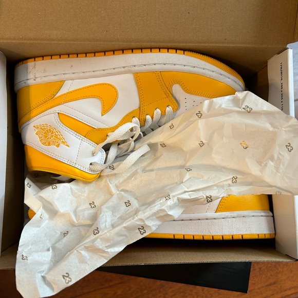 Nike WMNS Air Jordan 1 Mid in White and Gold - Picture 2 of 10